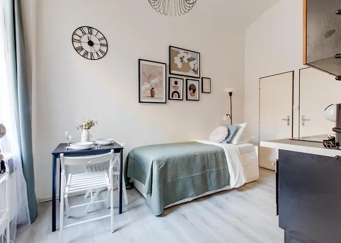 Chic And Modern *