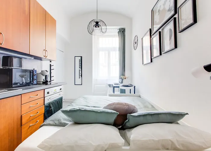 Chic And Modern * פראג