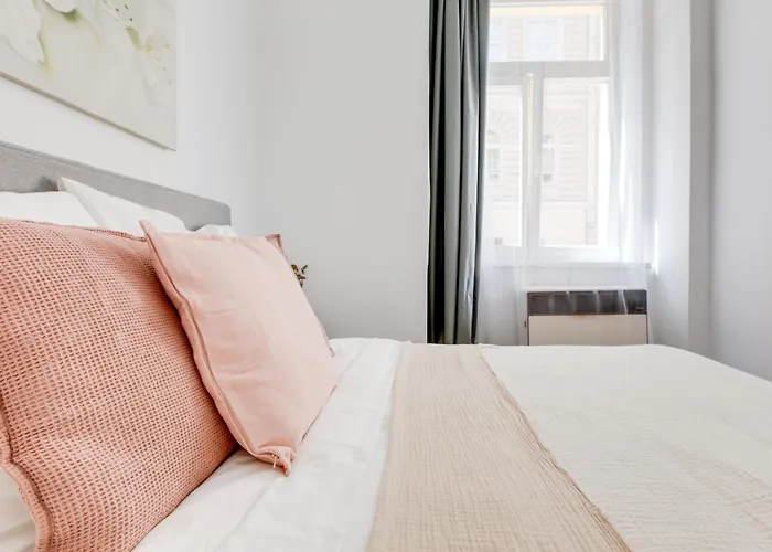 Chic And Modern * Πράγα